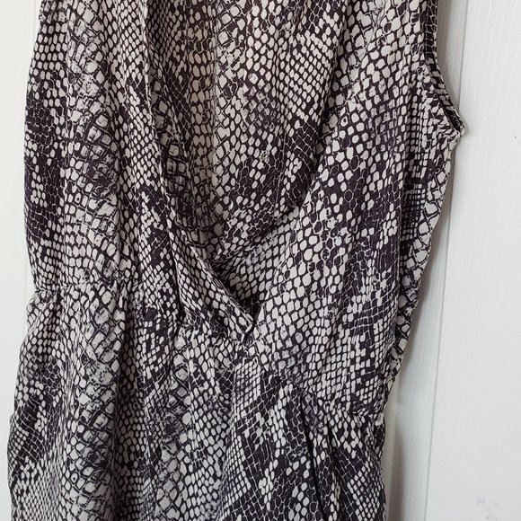 Tokito python print romper (size 8 AUS, size S US) - Picture 9 of 15
